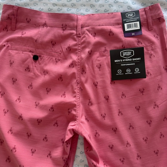 Berkeley & Jensen NWT Men's Red Lobster Print Shorts - Picture 6 of 7